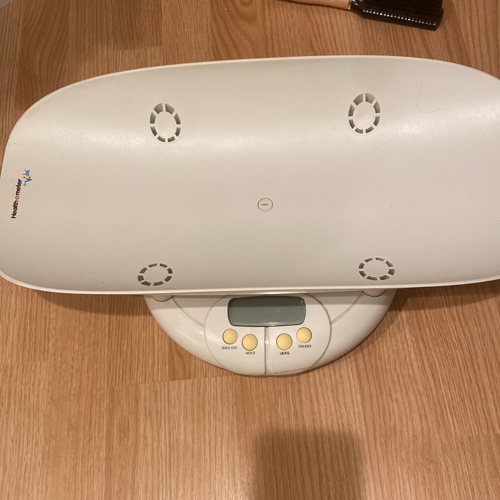 Baby digital scale Excellent